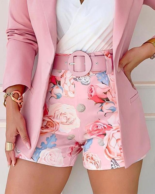 Licevo™ Blossom Chic Blazer & Floral Shorts Set