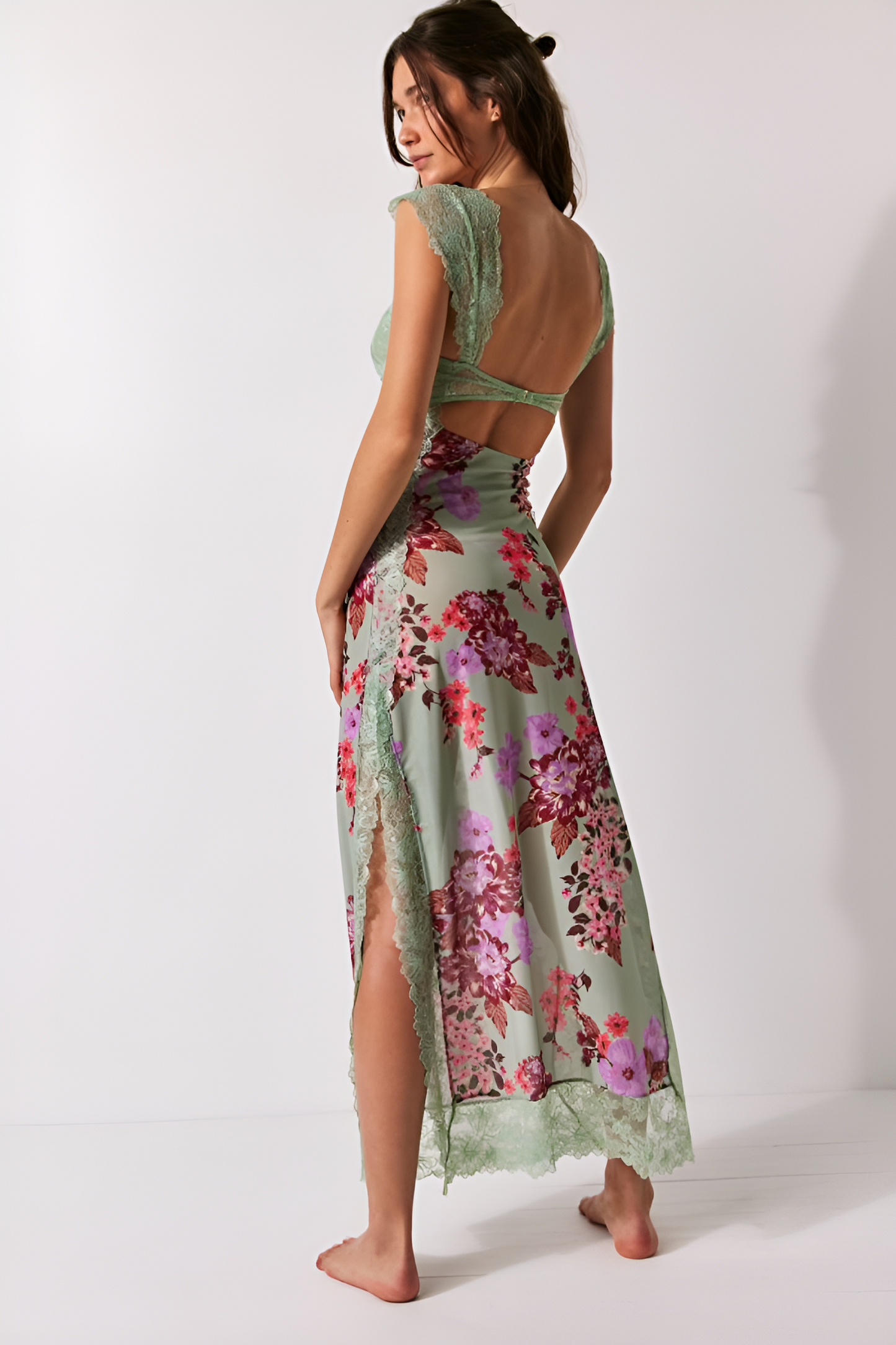 Vintage Beach Dress with Lace Details