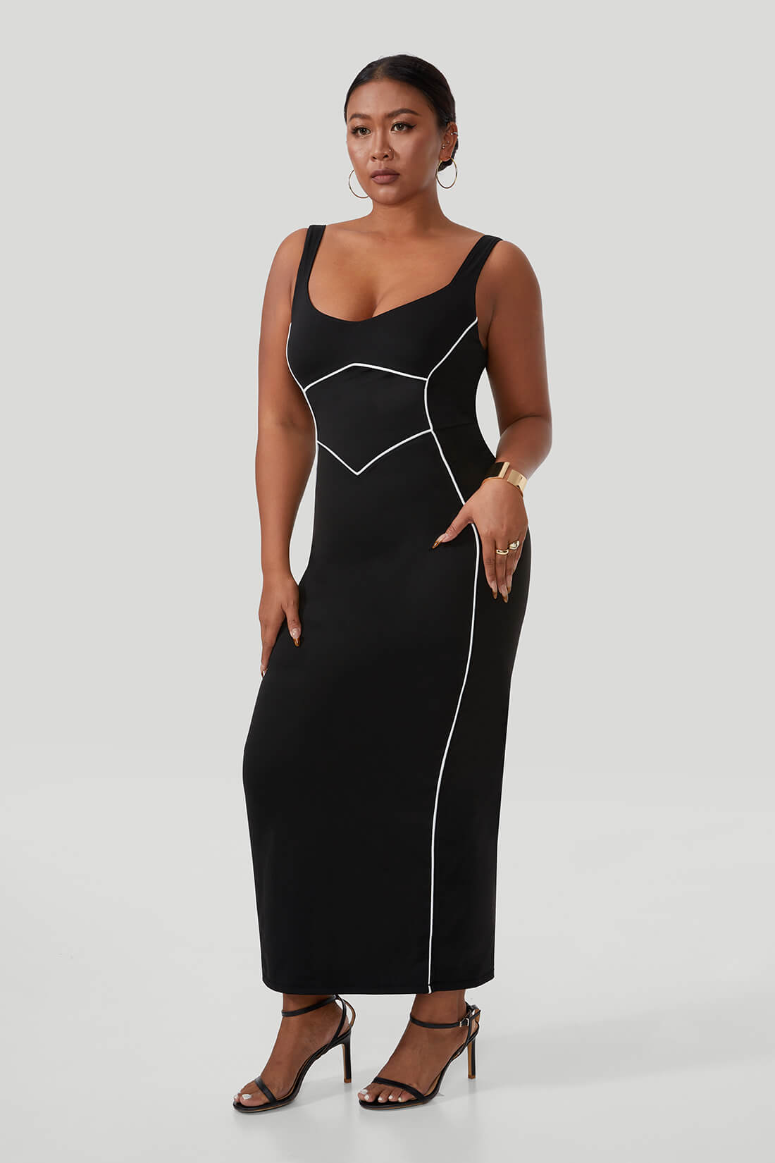 Clashing Colors Maxi Dress With Built-in Shapewear
