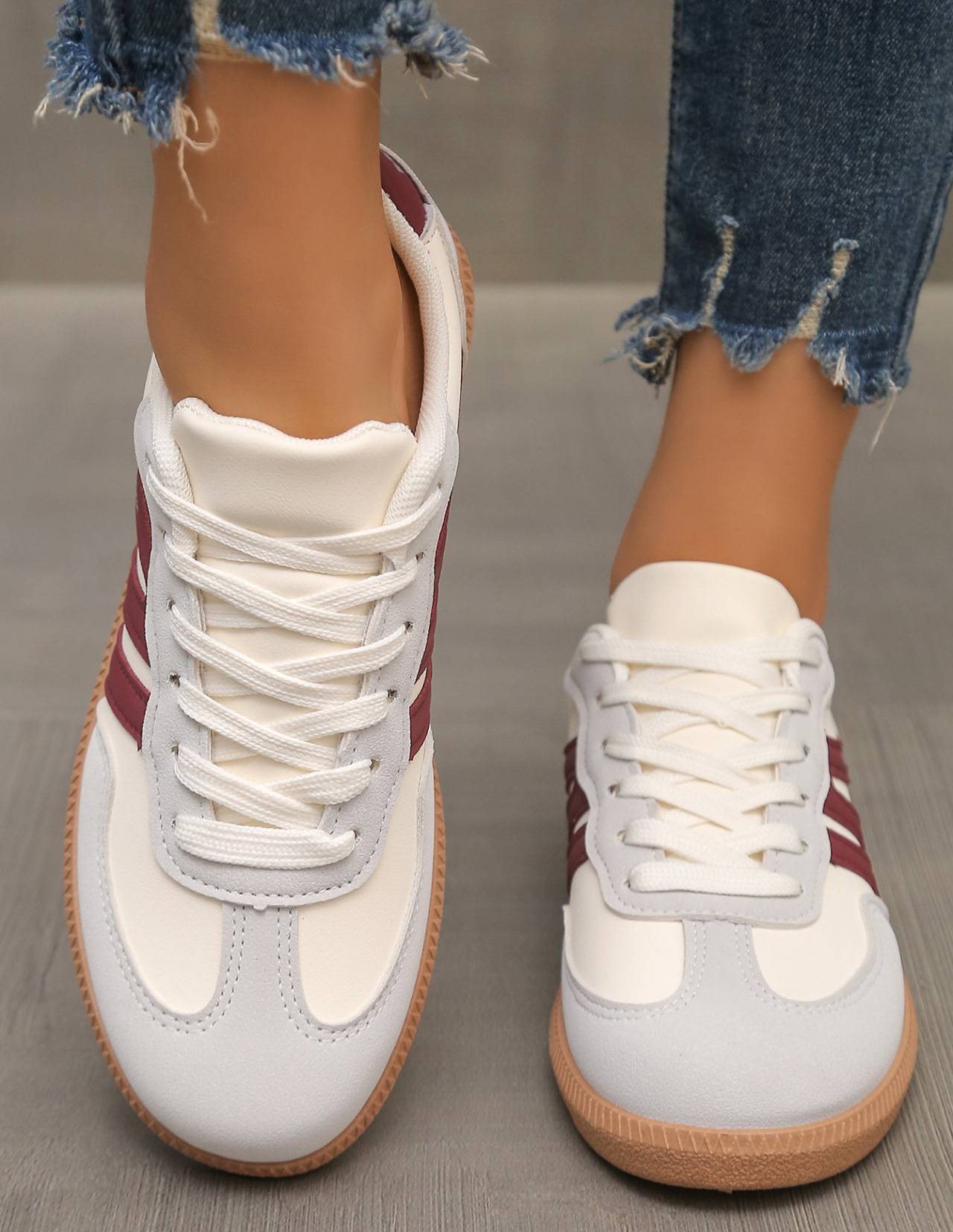 Licevo™ Retro-Stride Women’s Comfort Sneakers